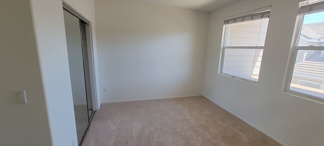 Building Photo - 4841 Sapphire Way