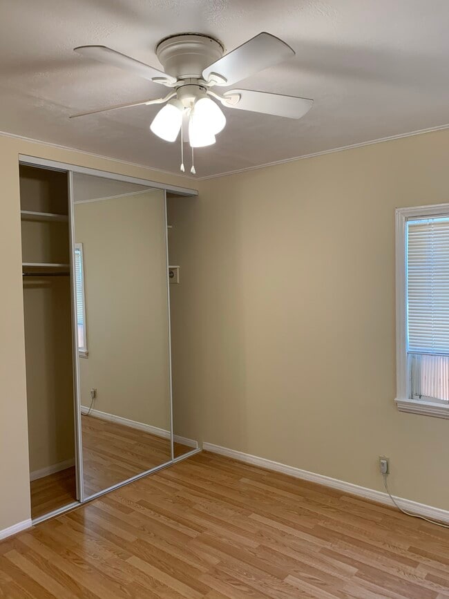 Building Photo - 14116 Sylvan St