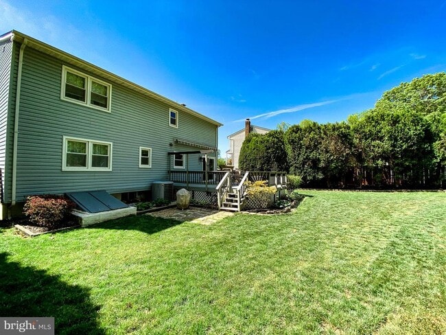 Building Photo - 13210 Nickleson Dr
