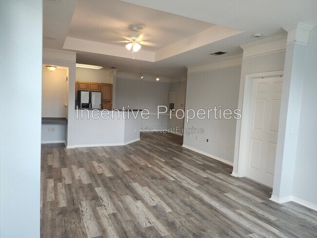 Building Photo - 6685 Queens Borough Ave