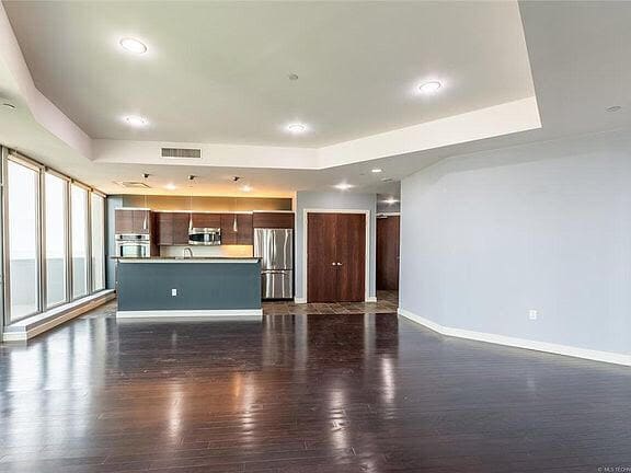 Building Photo - 5900 Mosteller Dr