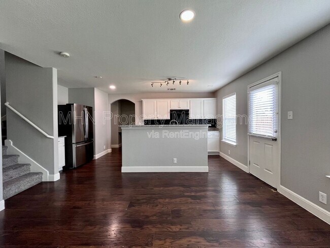 Building Photo - 8734 Snow Goose