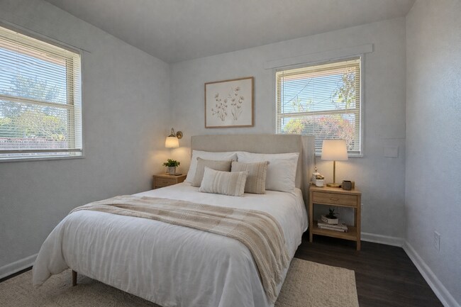 Building Photo - 2333 Becker Pl