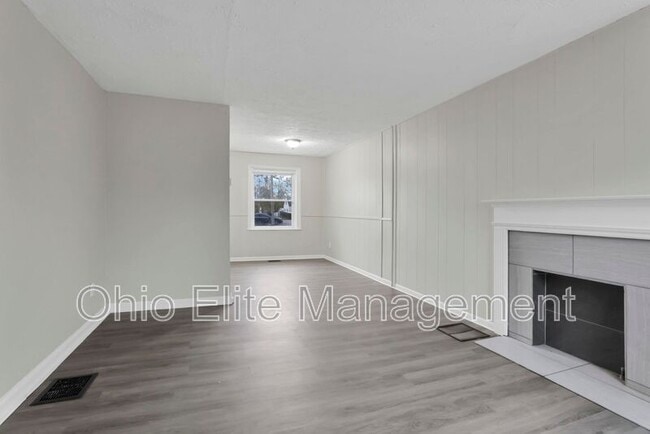 Building Photo - 2239 Homestead Dr