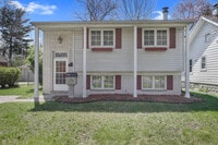 Building Photo - 429 Royal Ave