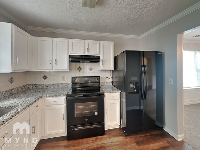 Building Photo - 2395 Raven Cir