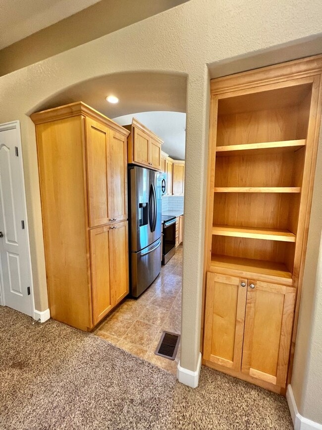Building Photo - 4101 Crittenton Ln
