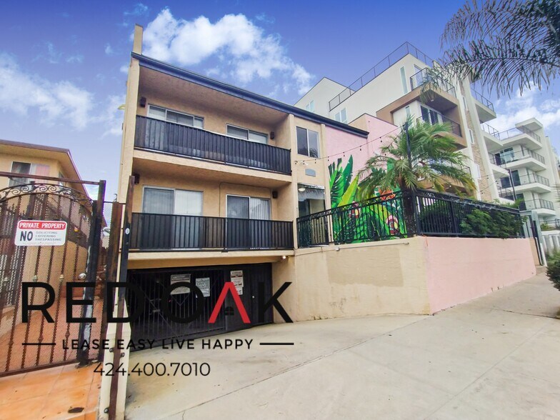 Building Photo - 4069 Oakwood Ave