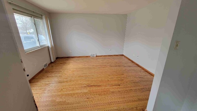 Building Photo - 18236 Powers Ave