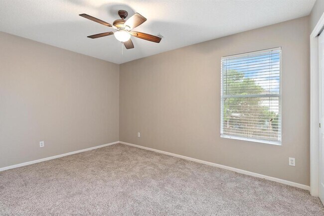 Building Photo - 15422 Elm Leaf Pl