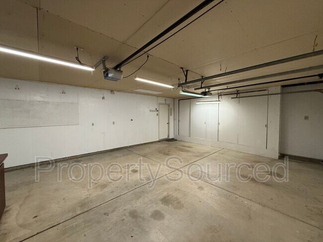 Building Photo - 1444 Snead Ct