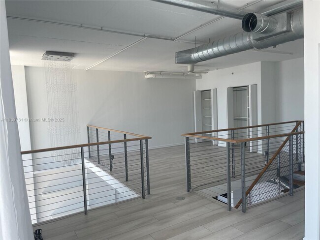 Building Photo - 690 SW 1st Ct