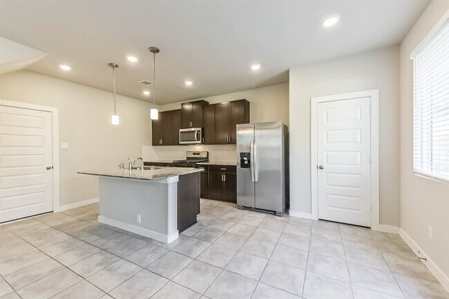 Building Photo - 5723 Madden Ln