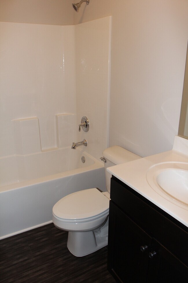 Building Photo - Chestnut Floorplan- leasefairin.com