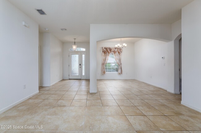 Building Photo - 632 Stonebriar Dr