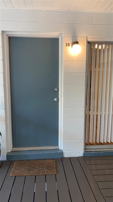 Building Photo - 136 America St