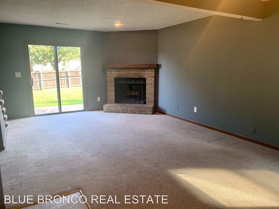 141 147 Sw Oxford Pl Lee S Summit Mo Apartment Finder