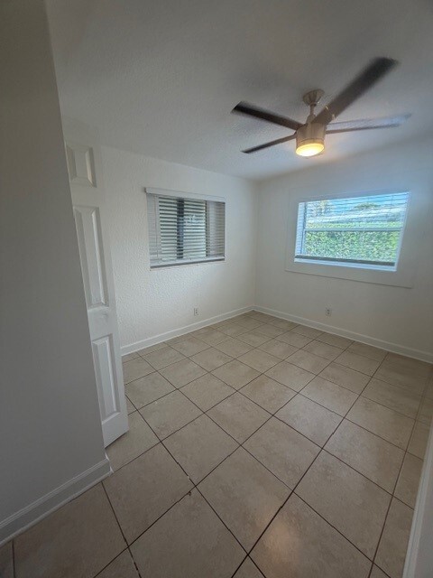 Building Photo - 3652 Gull Rd