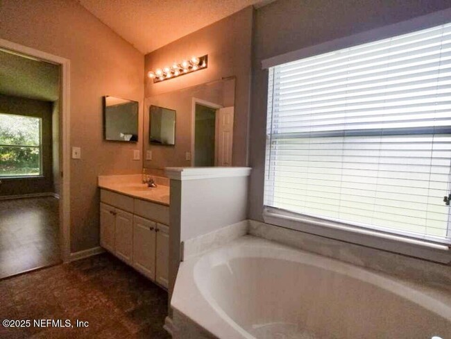 Building Photo - 1635 Heather Fields Ct