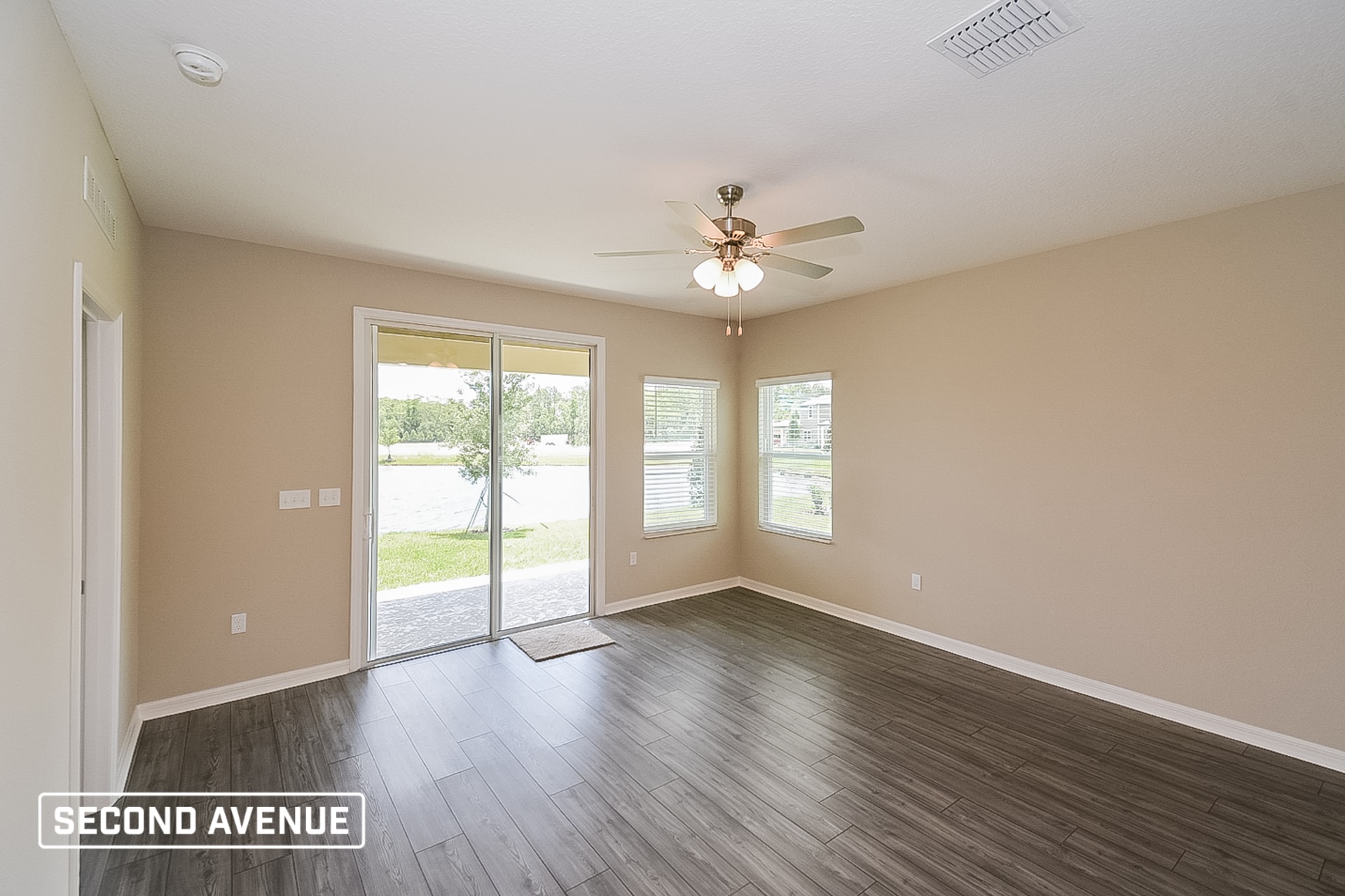 Building Photo - 447 Falcon Ridge Rd