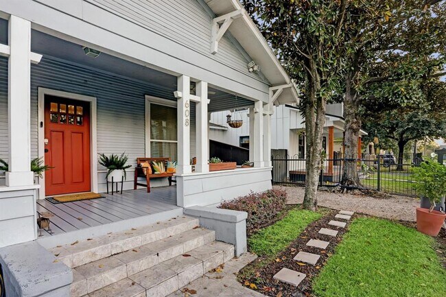 Building Photo - 608 Cordell St