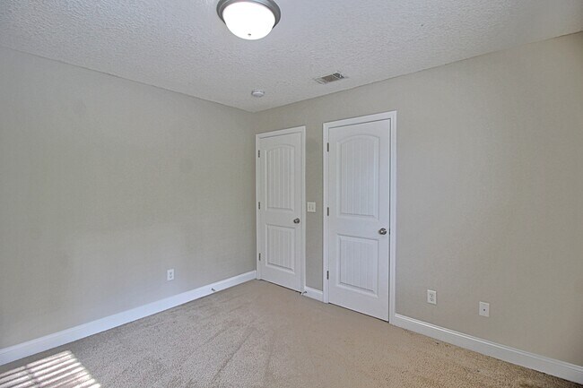 Building Photo - 1203 Cypress Fall Cir