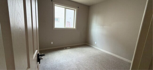 Building Photo - 2175 Mayfly St