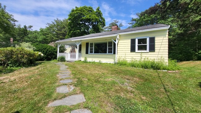 Primary Photo - 32 S Main St