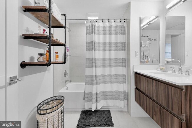 Building Photo - 37 L St SE