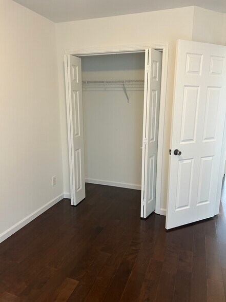Building Photo - 1701 Heights Cir NW