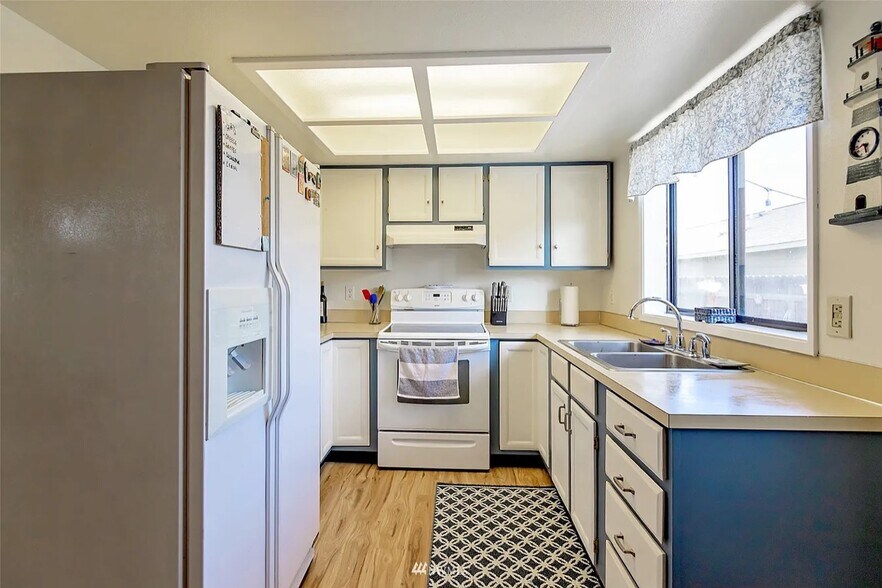 Building Photo - 1304 N Cora St
