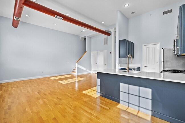 Building Photo - 200 School House Rd