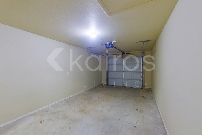 Building Photo - 5006 Thomas St