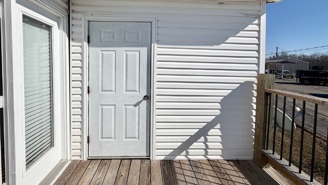 Building Photo - For Rent: 2BR, 1 1/2 BA condo, upstairs unit.