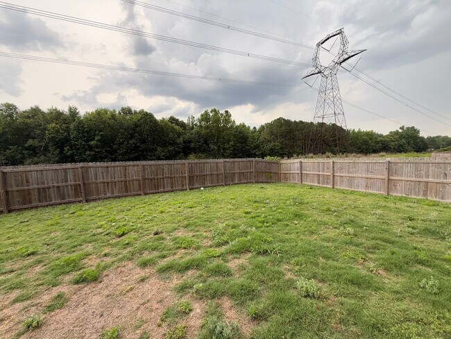 Building Photo - Modern 4BD, 2.5BA Knightdale Home with a F...