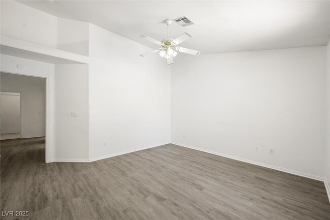 Building Photo - 3641 Yorba Linda Dr