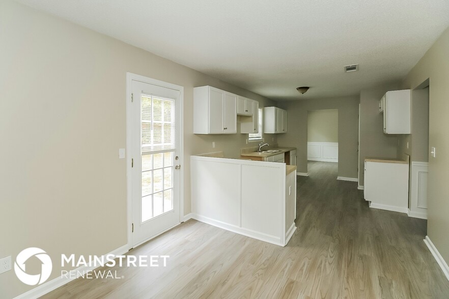 Building Photo - 2175 Boulder Forest Dr