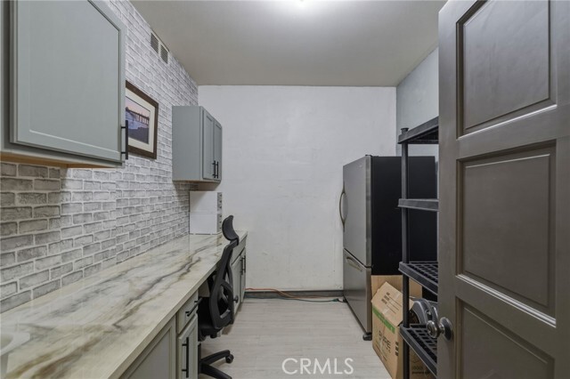 Building Photo - 716 N Lucia Ave