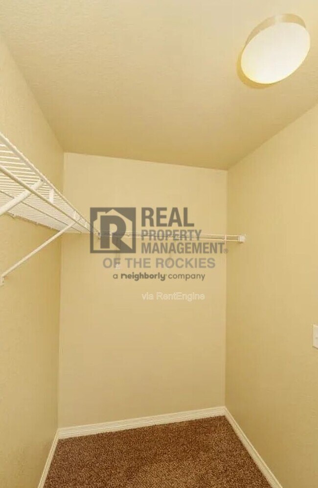 Building Photo - 617 Canyonlands St