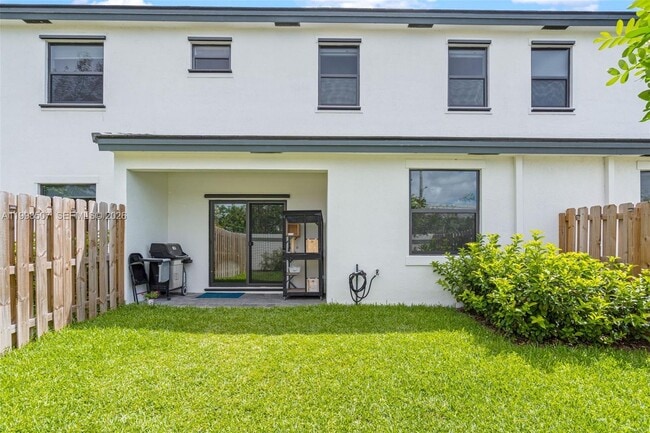 Building Photo - 4917 Oakmont Dr