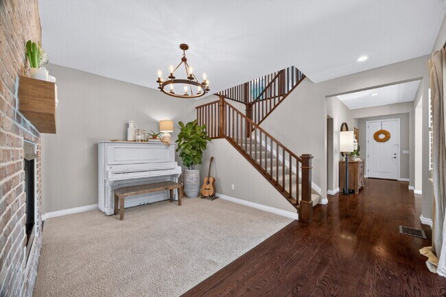 Building Photo - "Spacious 5-Bedroom Retreat on South Quantock Way - Perfectly Designed for Comfort and Style!"