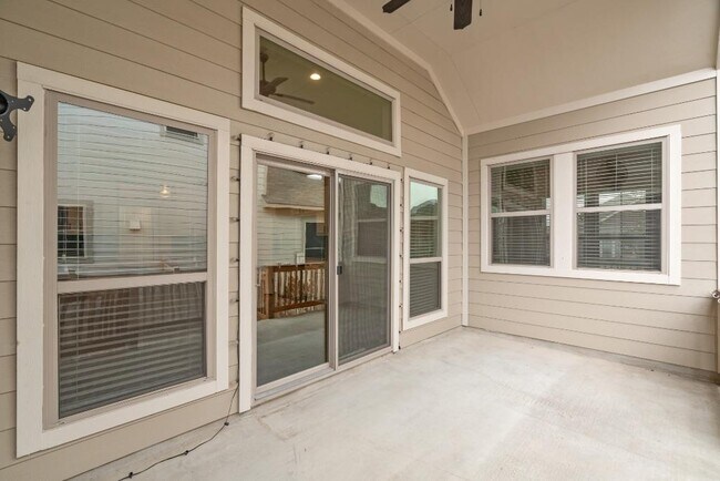 Building Photo - 121 Greene