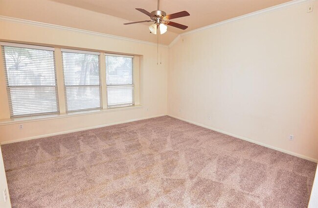 Building Photo - 1806 Chasewood Dr