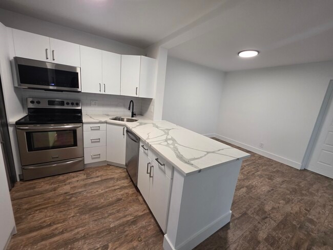 Building Photo - 209 Foxtail Dr