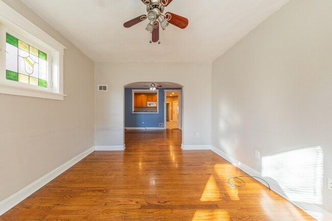 Building Photo - 2009 Maury Ave