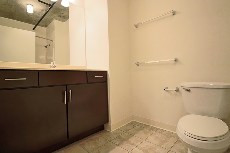 Building Photo - 894 S Clark St