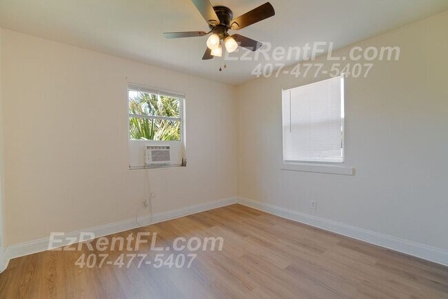 Building Photo - 801 N Sapodilla Ave