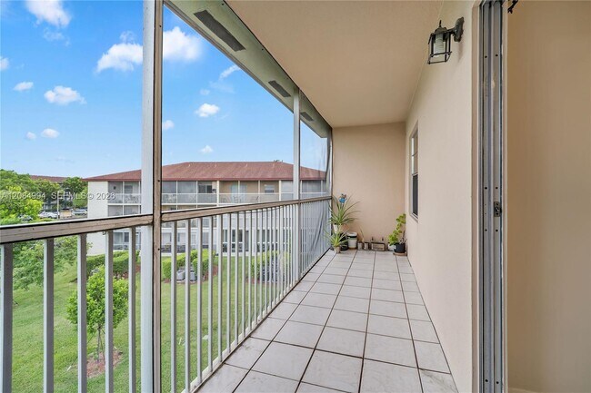 Building Photo - 150 SW 134th Way