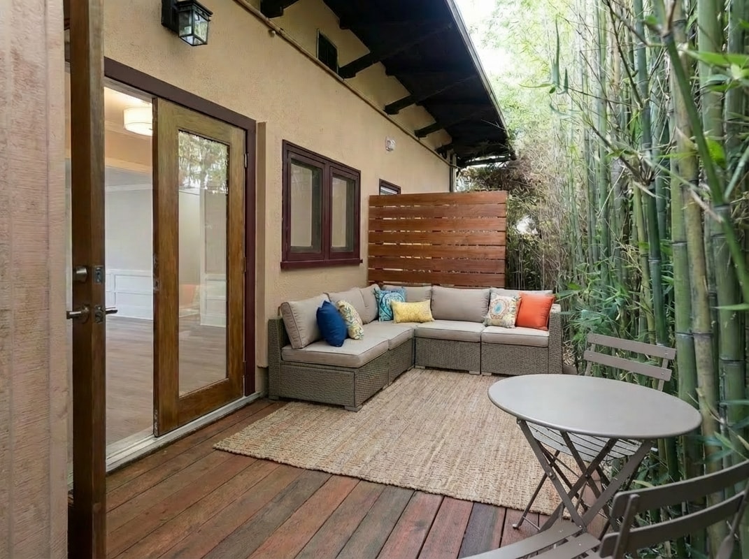 Building Photo - 6043 Selma Ave