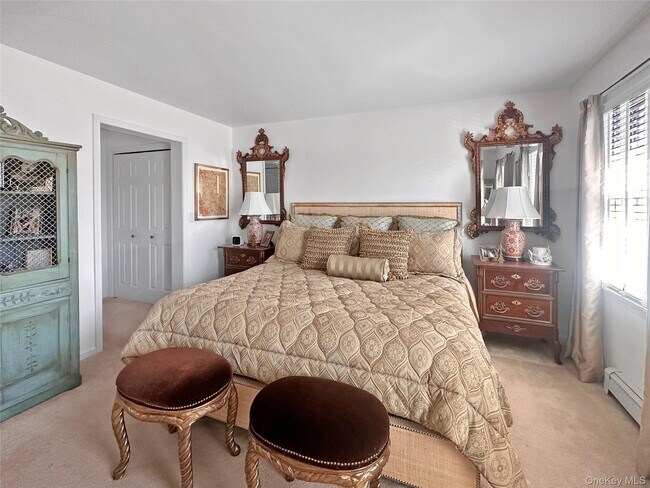 Building Photo - 215 Kouros Rd